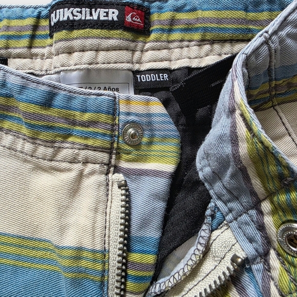 Quicksilver Toddler Shorts, Size 2T - Picture 3 of 9